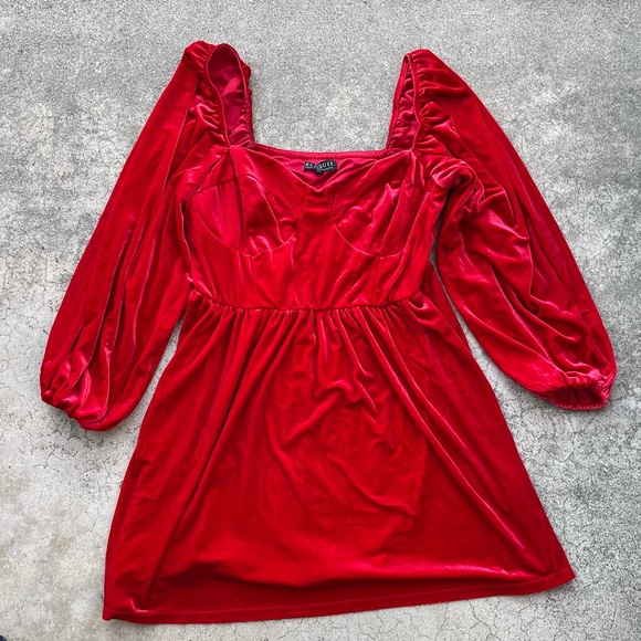 Eloquii Red Velvet Holiday Mini Dress Sz 16 Balloon Sleeves Party Dress preloved - Picture 5 of 8